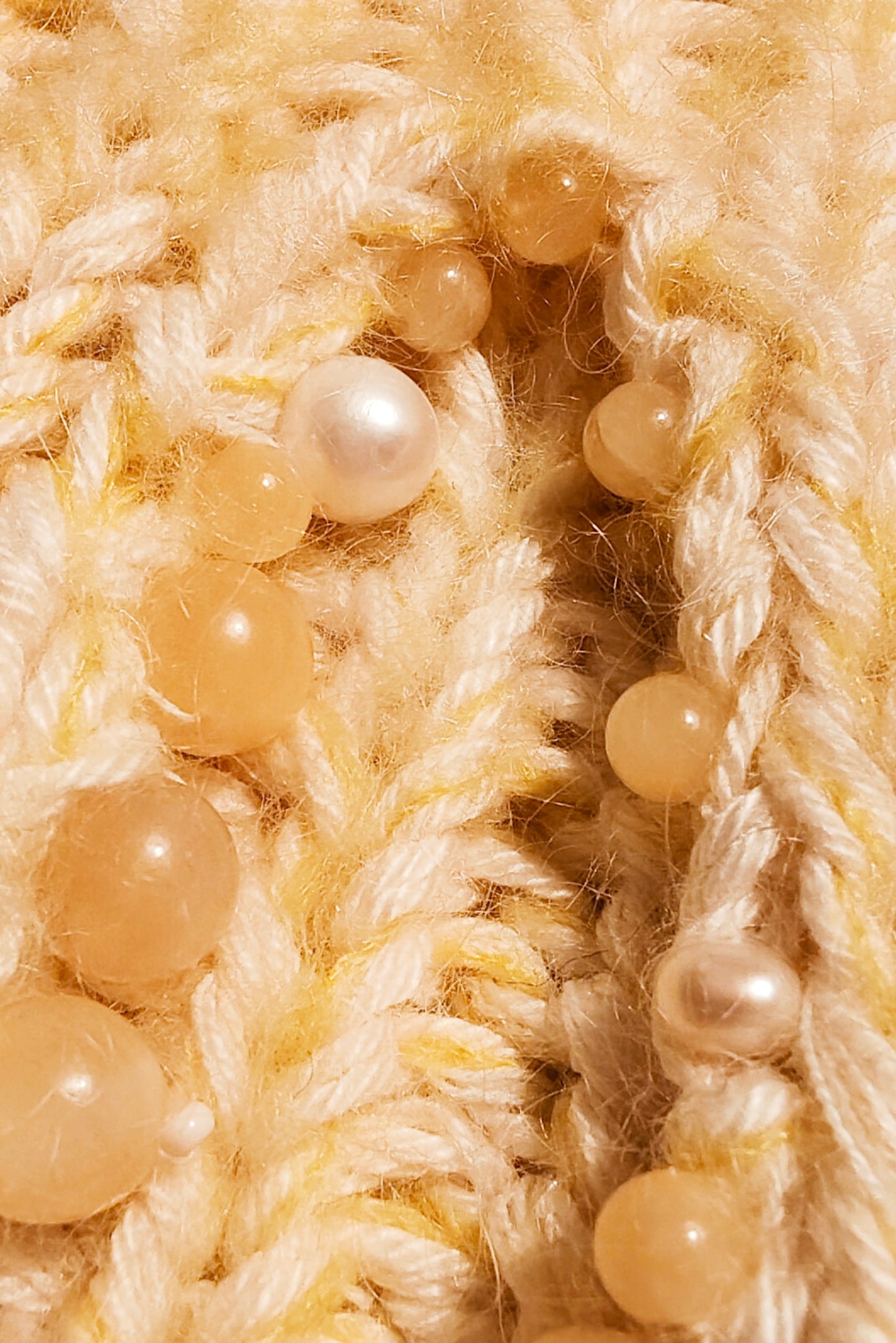 Kragen mit Perlen und Calzit handgestrickt