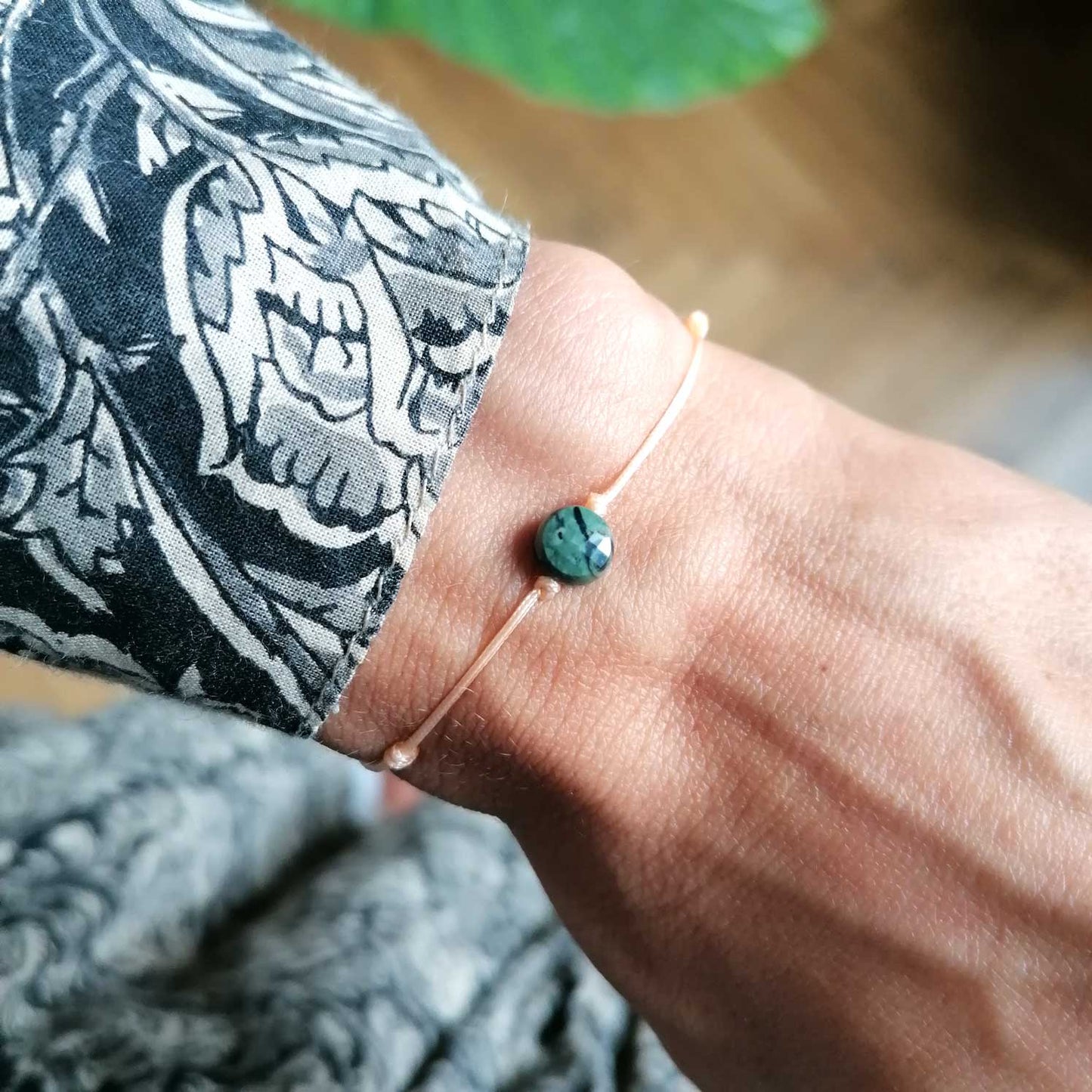 Grüner Jaspis Armband in apricot