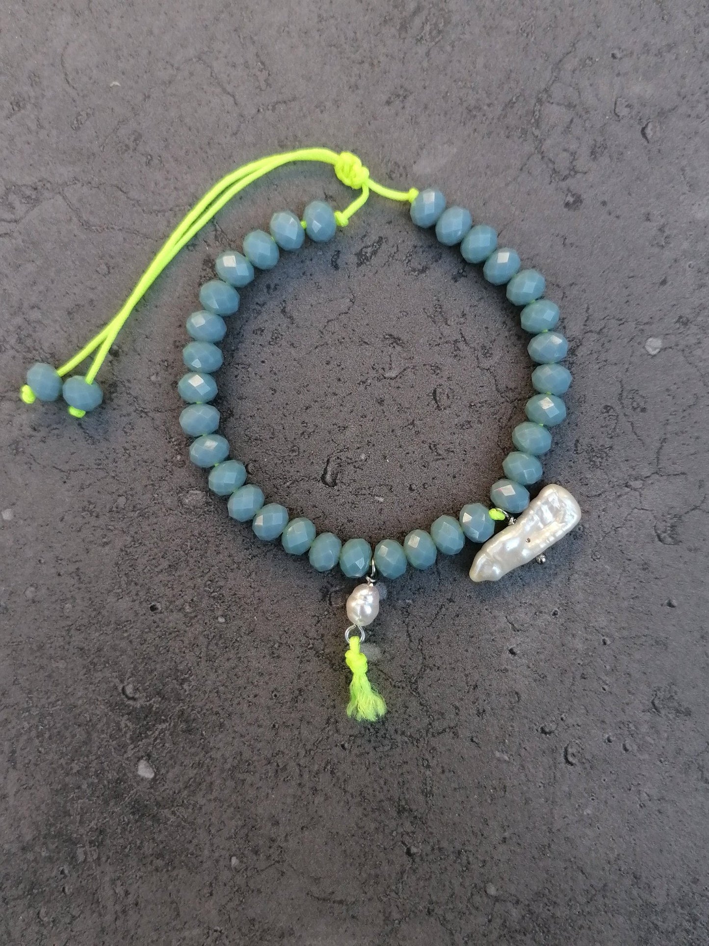 Perlenarmband petrol neongelb pia norden