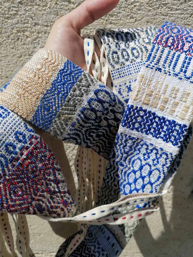 Taillengürtel gewebt | blau rot gold grün Detailansicht