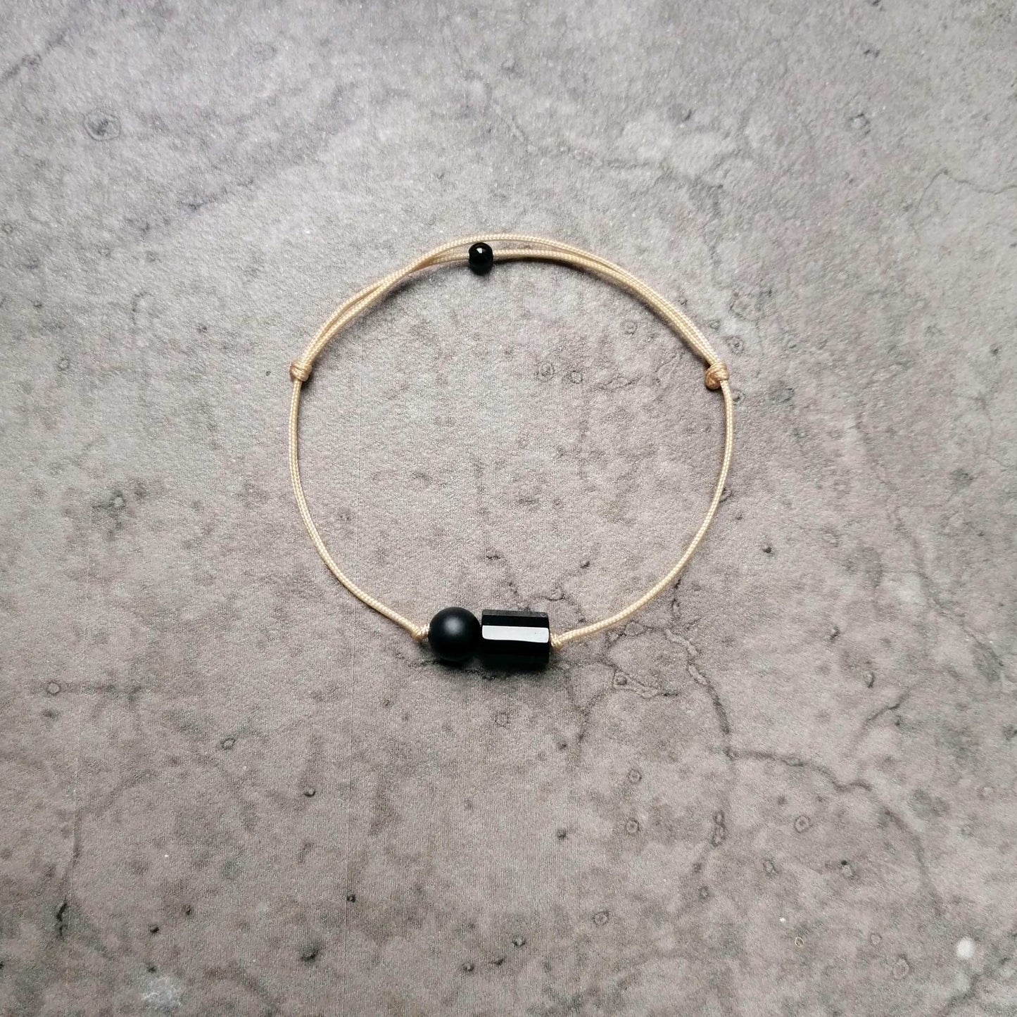 Onyx bracelet black beige | unisex
