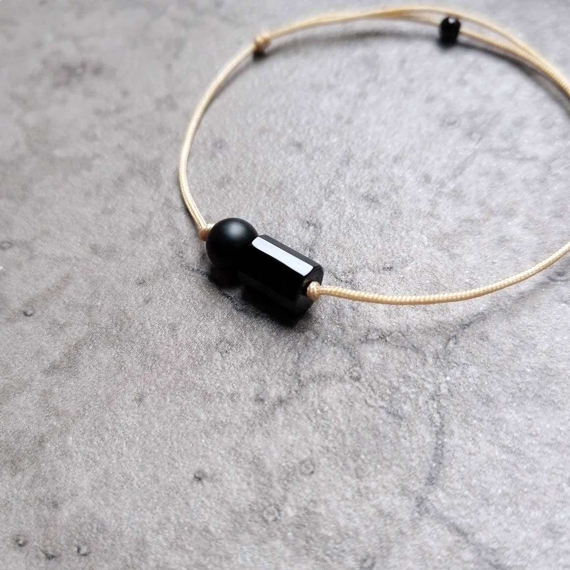 Onyx bracelet black beige | unisex