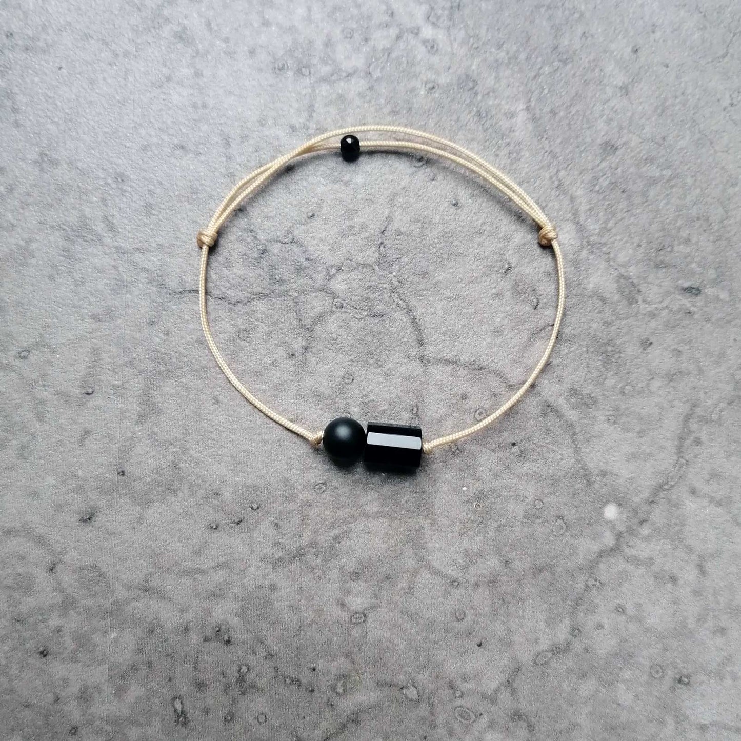 Onyx Armband schwarz beige | unisex