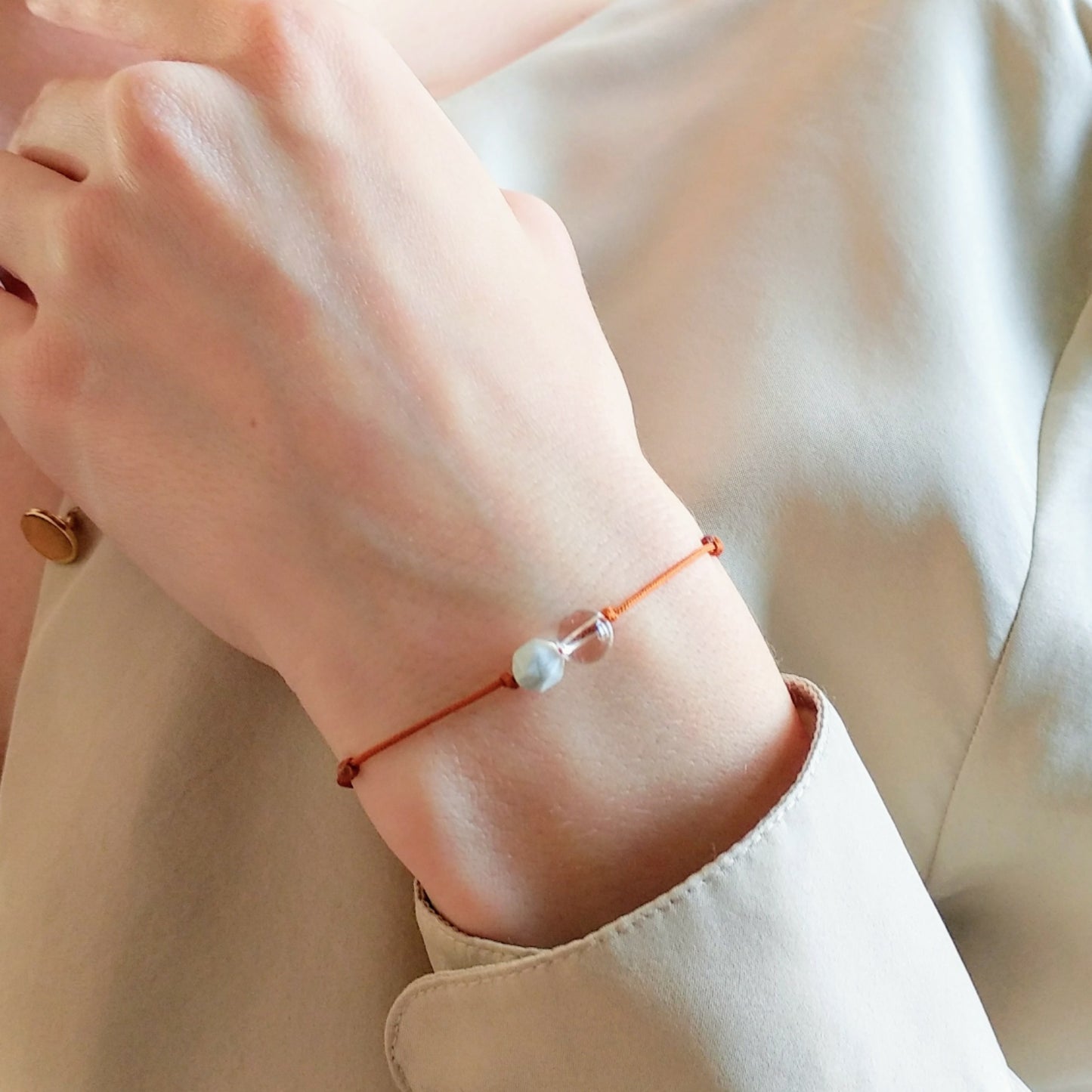 Delicate gemstone bracelet - white & cognac brown | pia norden