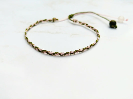 Geflochtenes Armband mit Rosenquarz & Unakit