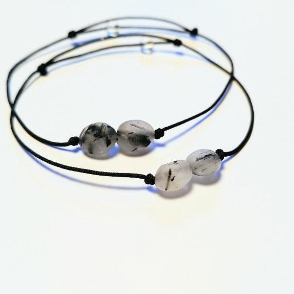 Schlichte Armbänder mit Turmalinquarz