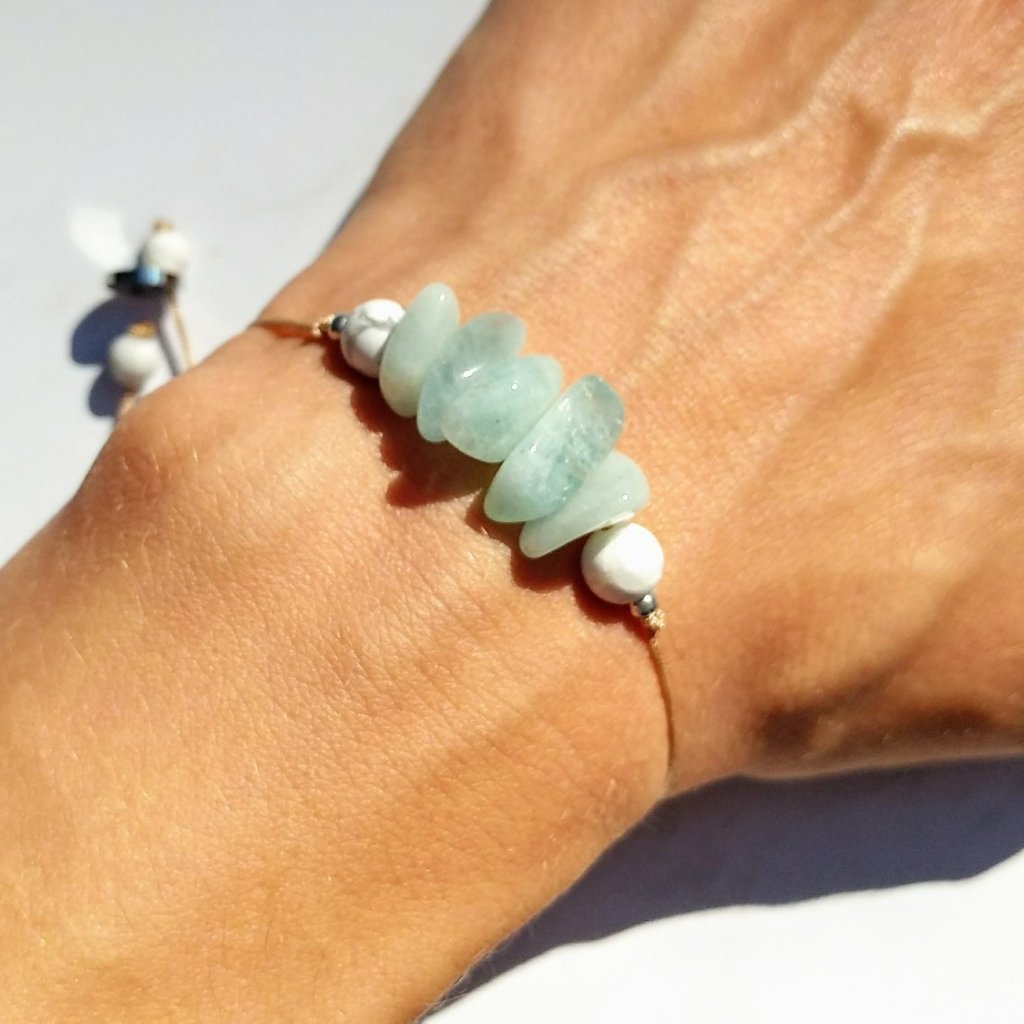 Aquamarin Armband mit Magnesit Howlith | beruhigend