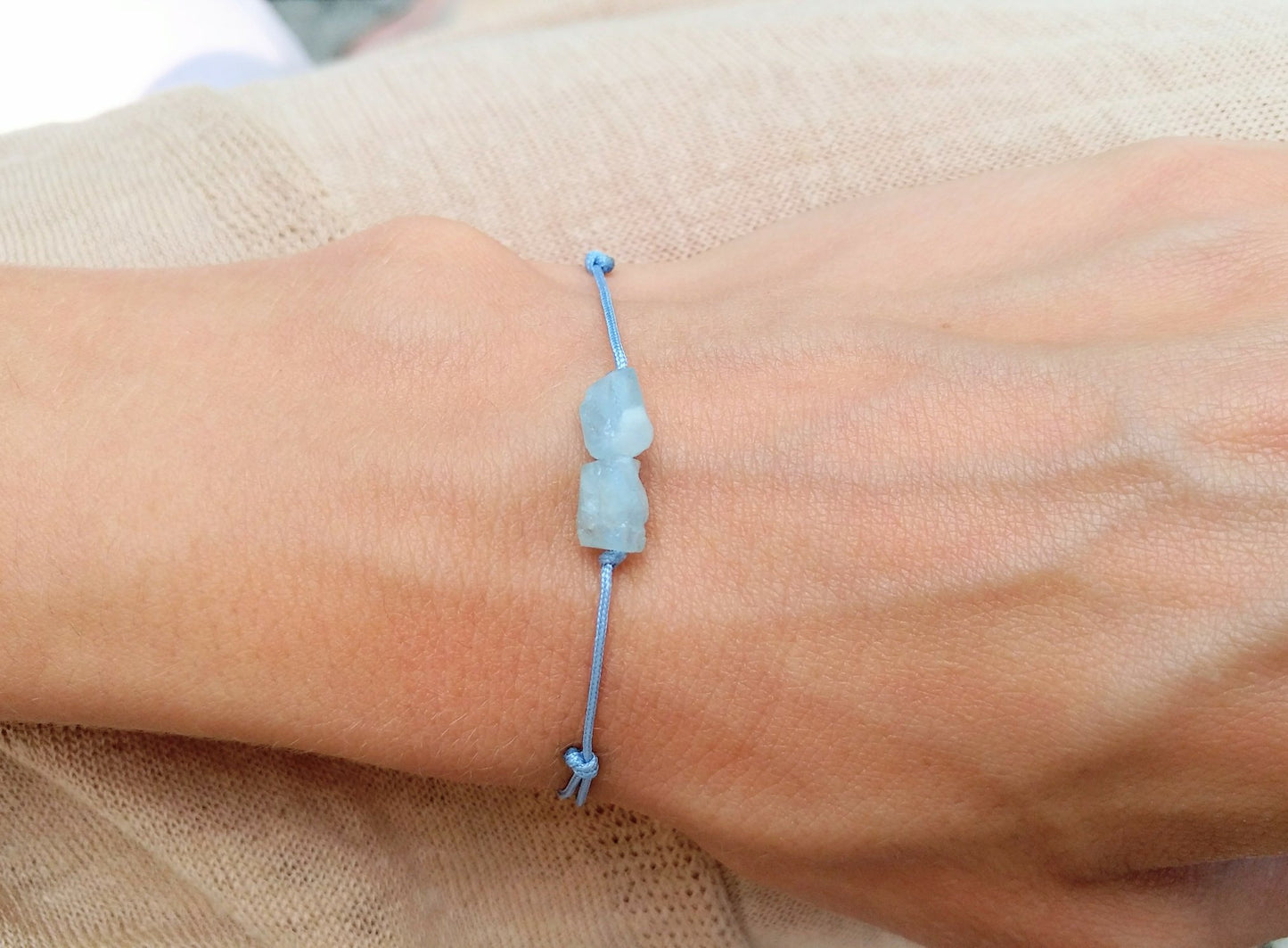 Roher Aquamarin Armband schlicht hellblau