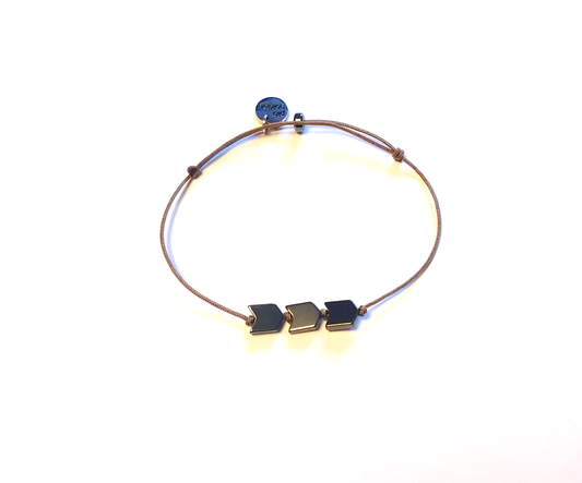 Einfaches Pfeil Armband mit Hämatit