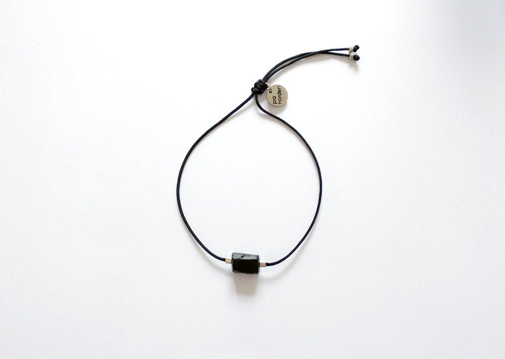 Schwarzer Turmalin Armband mit Sterling Silber | pia norden