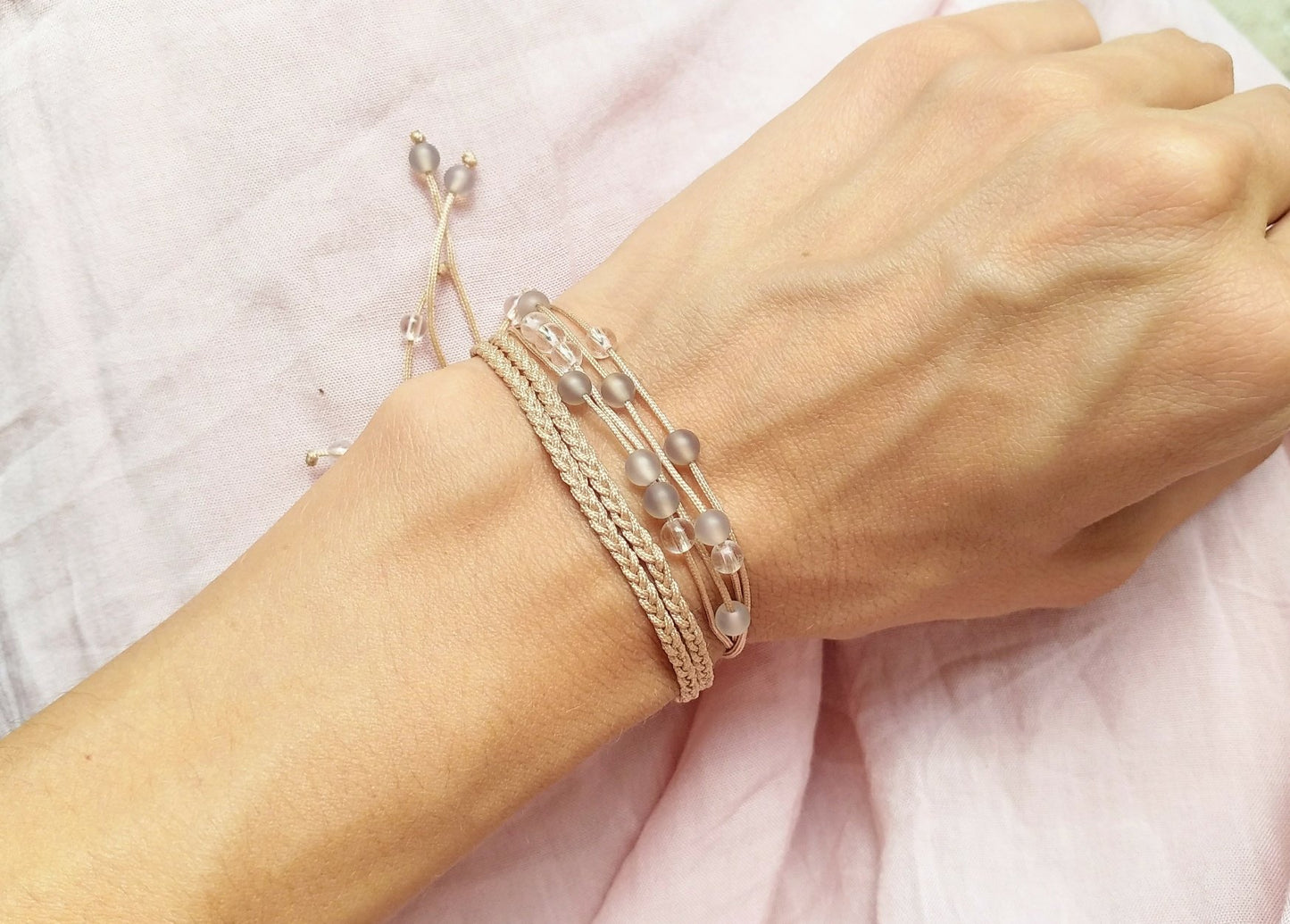 Mehrreihiges Armband - Achat & Bergkristall beige
