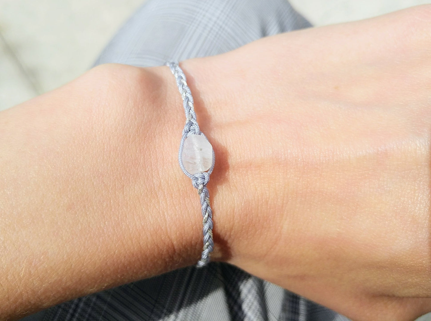 Geflochtenes Armband mit Labradorit & Bergkristall