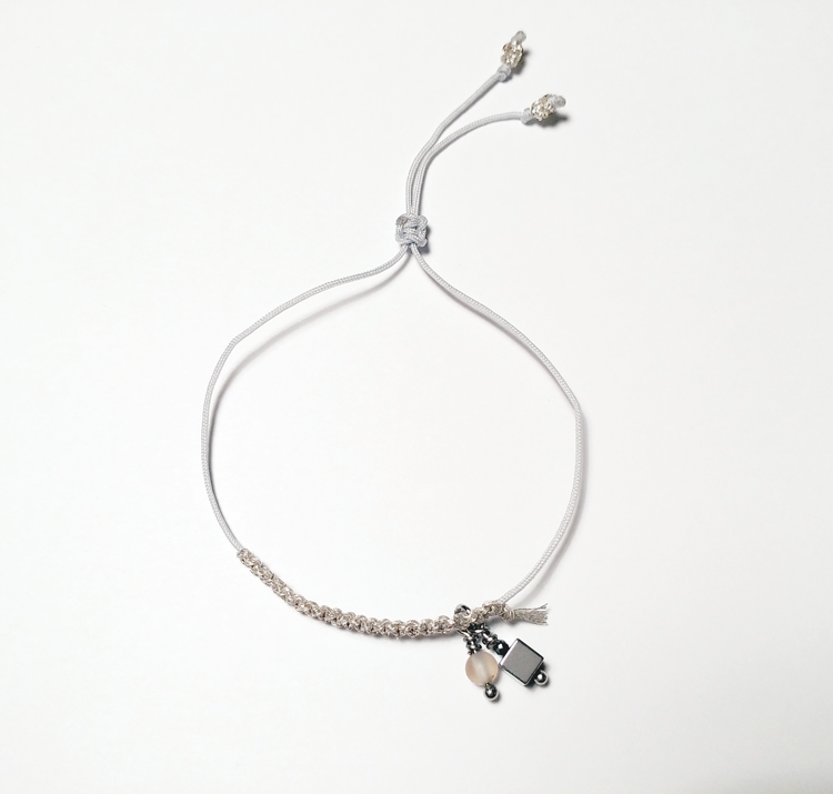 silver gray bracelet | gemstones | knotted