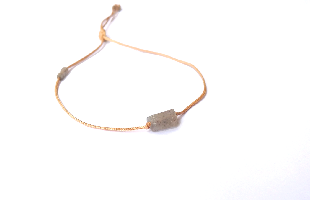 Zartes Labradorit Armband in grau und beige