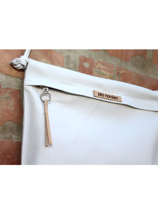 White leather bag "raw lin white"