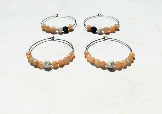 Sonnenstein & Magnesit Ohrringe | Edelstein Creolen Edelstahl