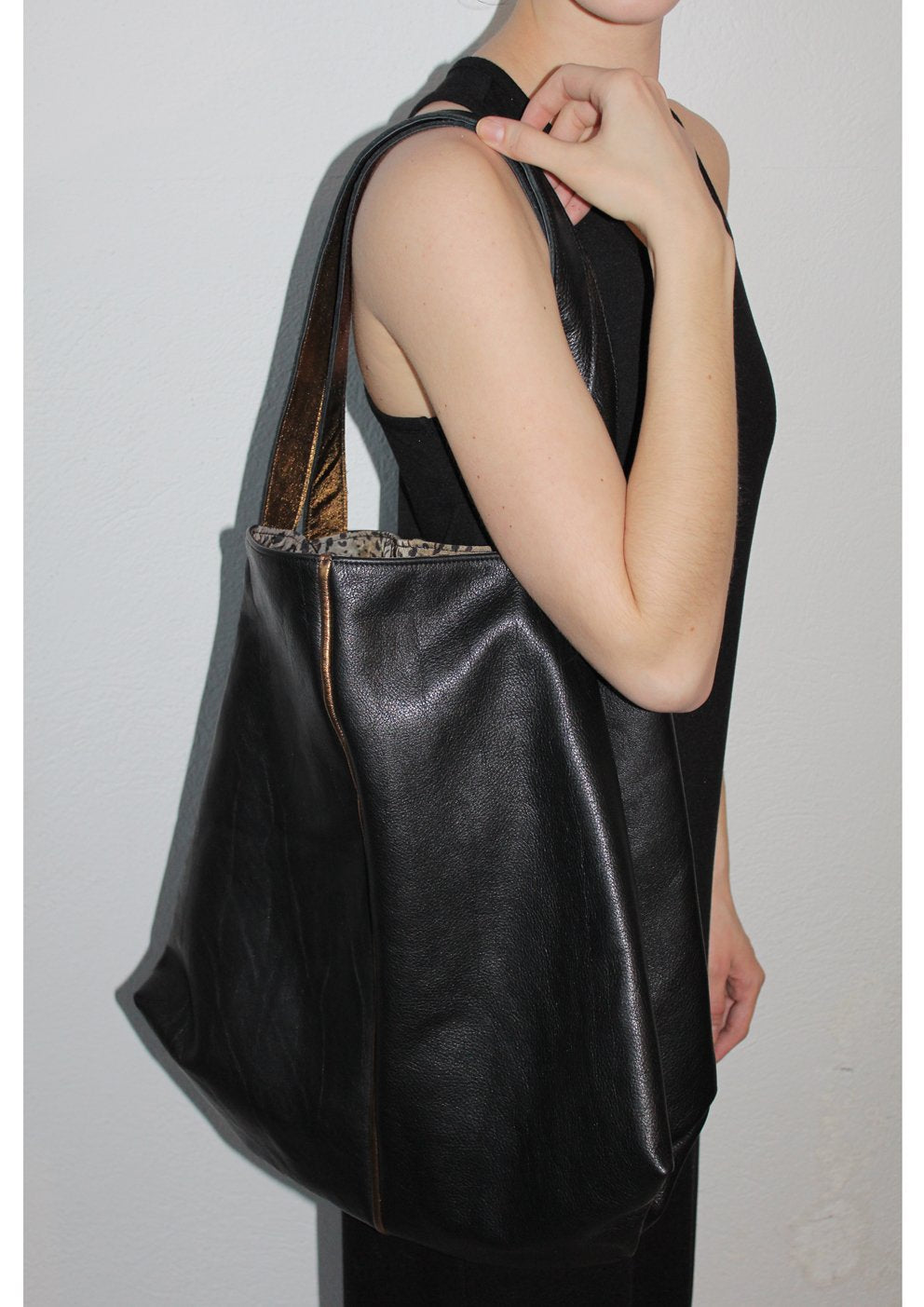 XL Leder Shopper schwarz bronze "Trape"