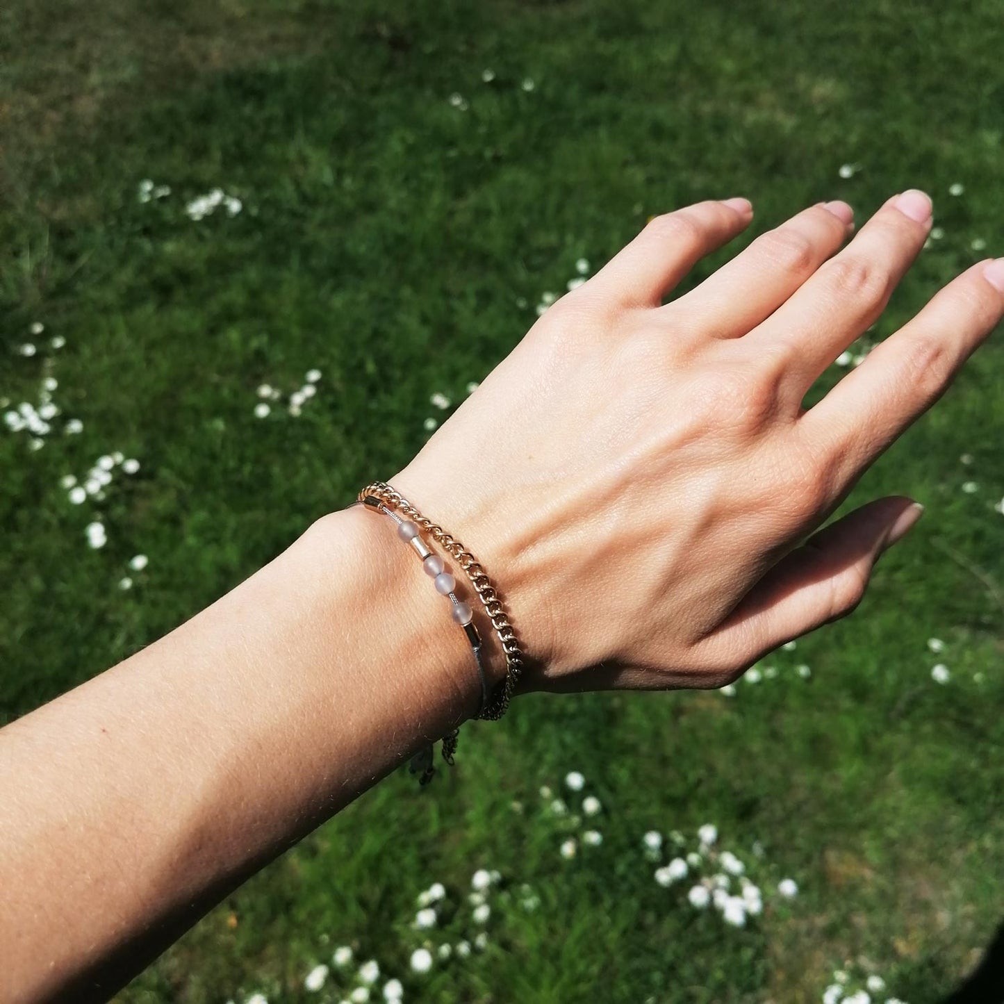 Dezentes Achat Armband grau & gold | pia norden