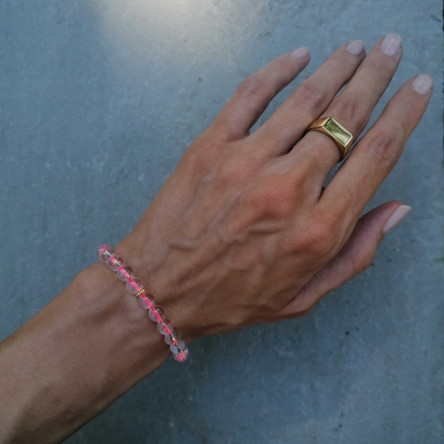Armband Kugeln Neonpink | Bergkristall | 925er Silber vergoldet | pia norden