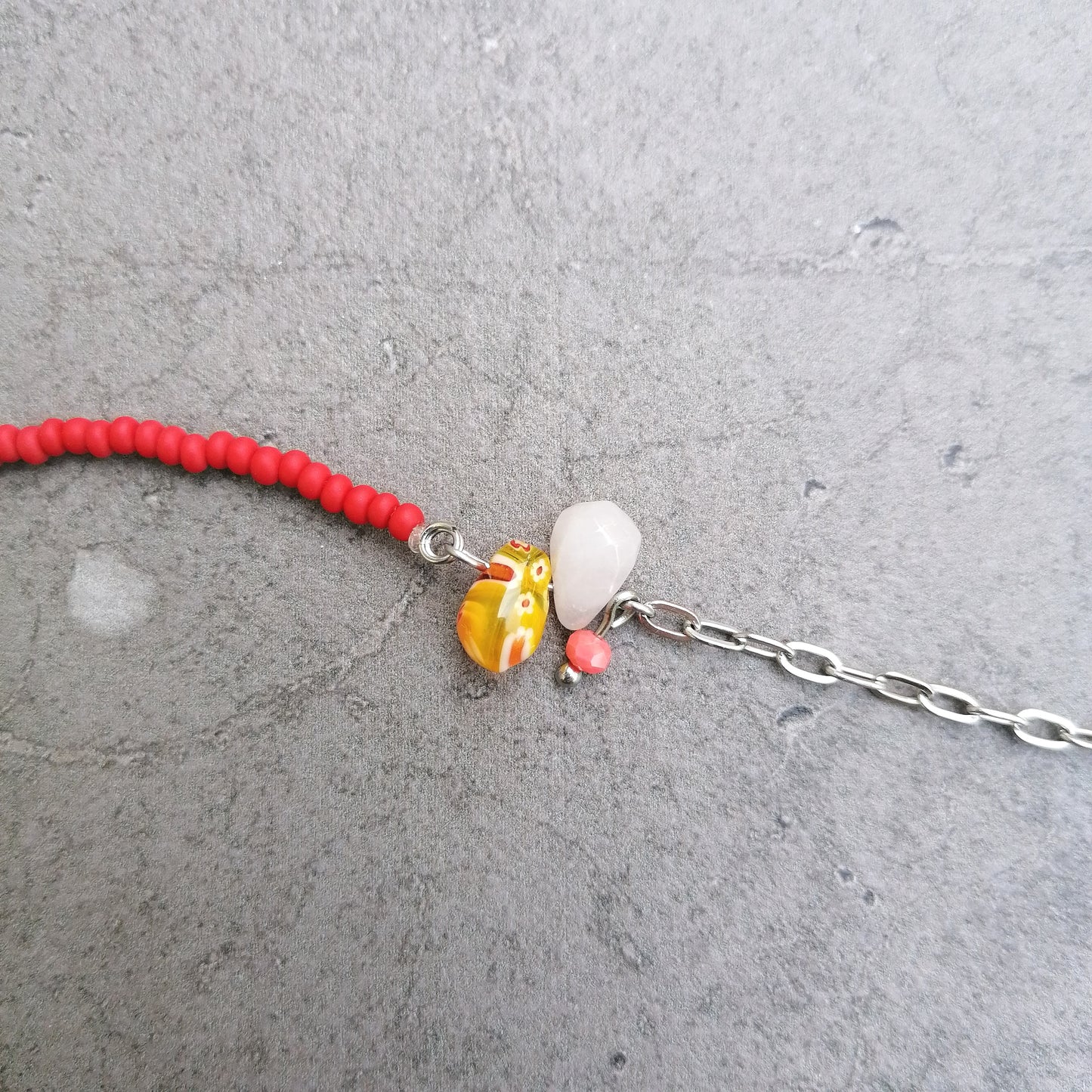 Brillenkette silber rot | Rosenquarz & Mille fiori Tropfen gelb