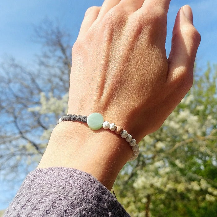 Lava Armband mit grünem Stein by pia norden