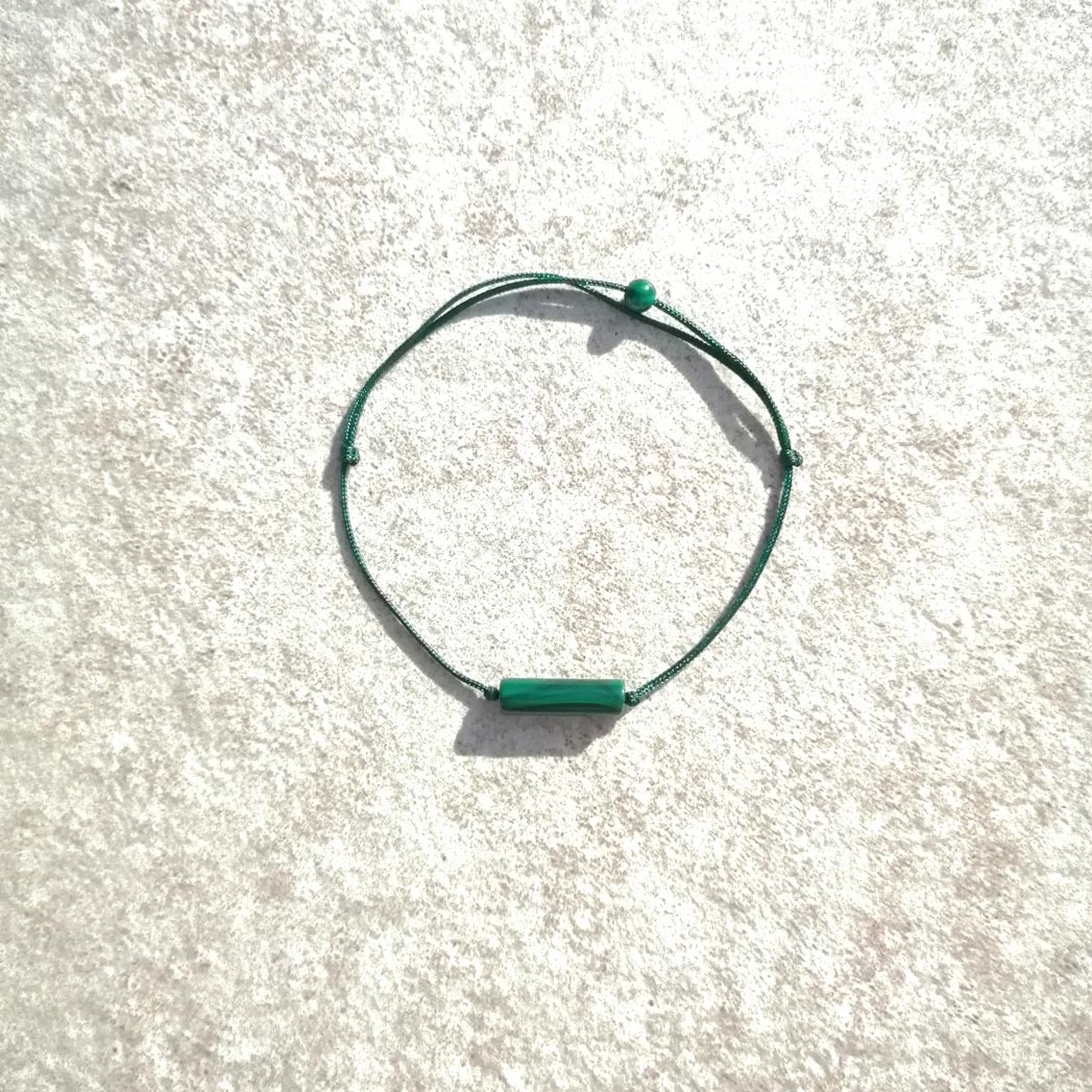 Schlichtes Armband in dunklem Grün mit Malachit pia norden