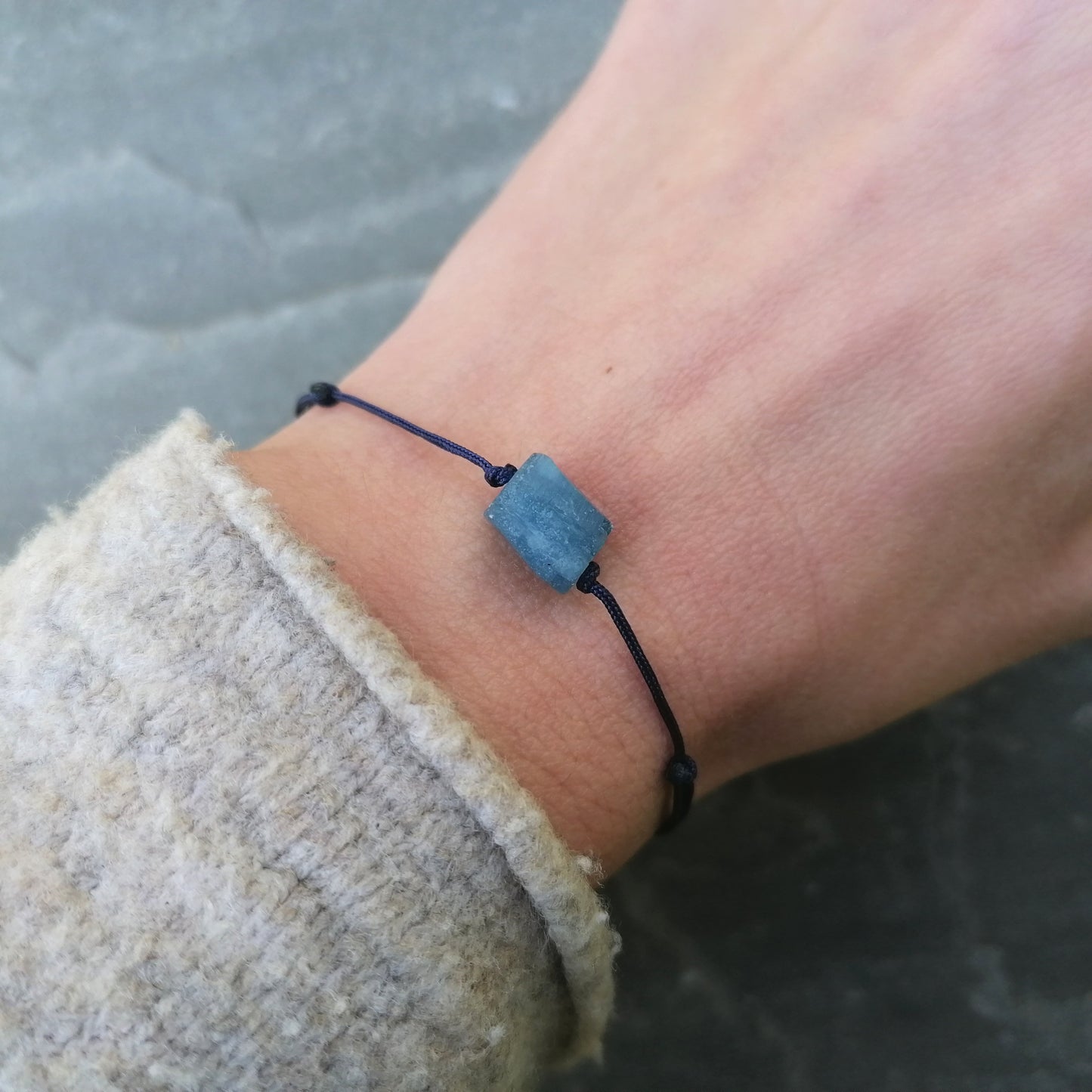 Roher Aquamarin Armband blau | unisex