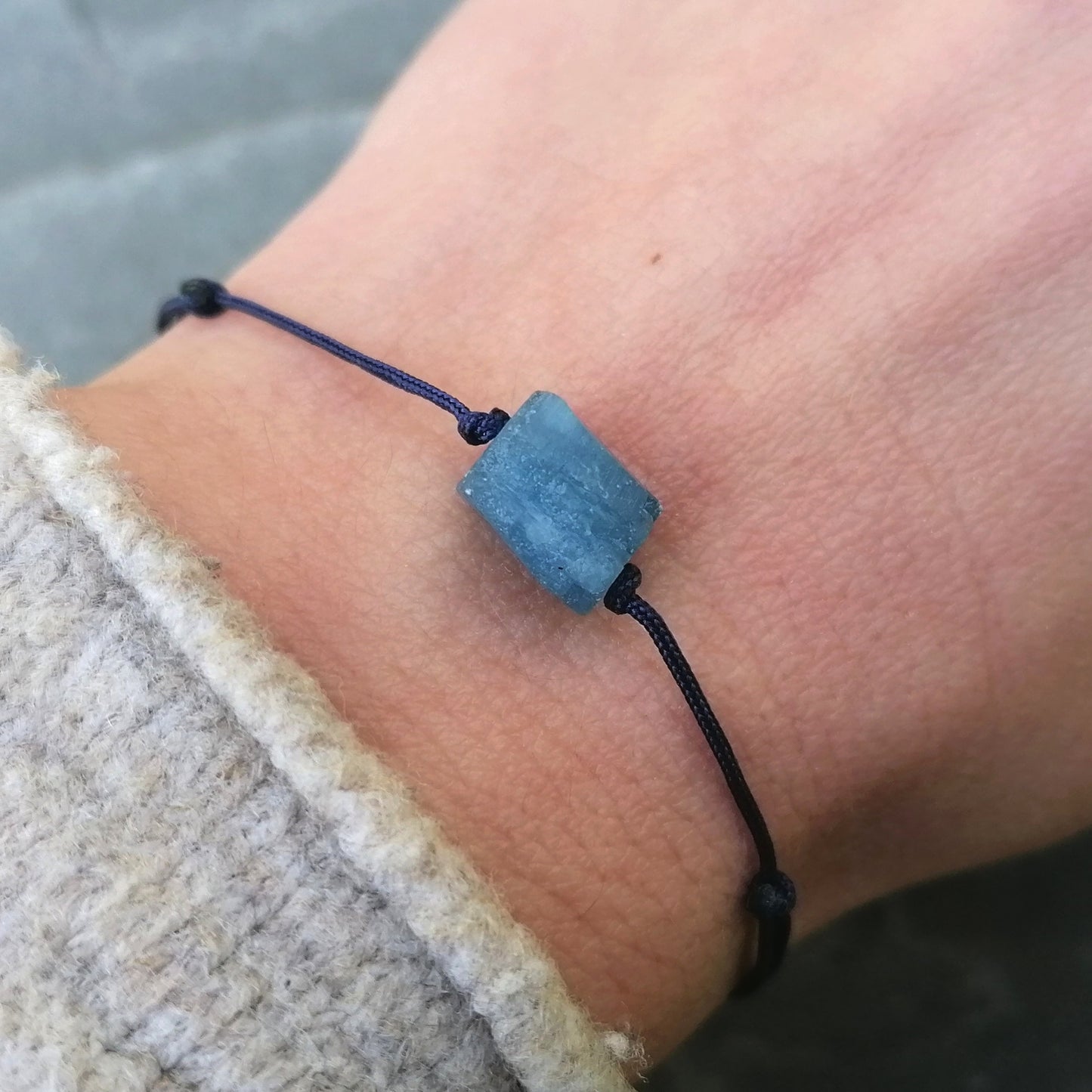 Roher Aquamarin Armband blau | unisex