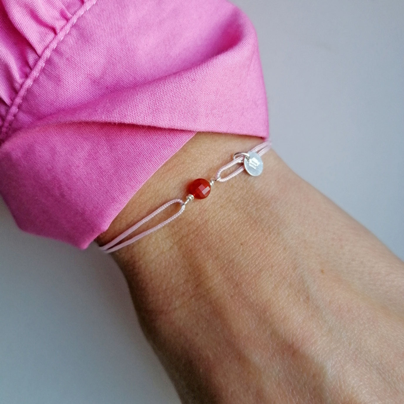 Initial & Sternzeichen Armband rosa | Roter Karneol Silber | pia norden