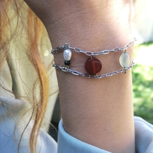 Mehrstrangige Edelstein Armkette | rot weiß gelb grün | Edelstahl