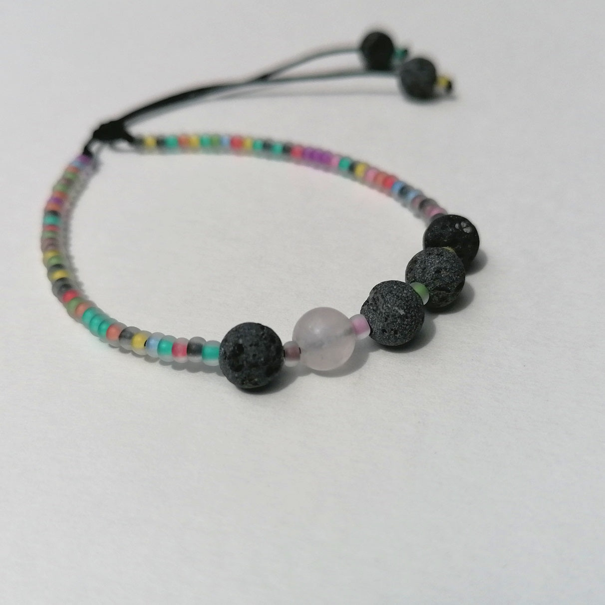 Buntes Armband Lava schwarz