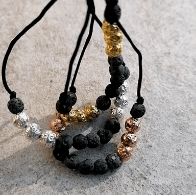 Boomerang video drei Lava Armbänder