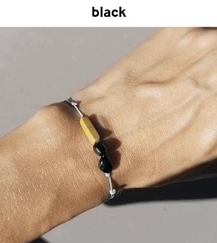 Armband - Schwarzer Turmalin, versteinertes Holz, Textilkordel in grau | pia norden