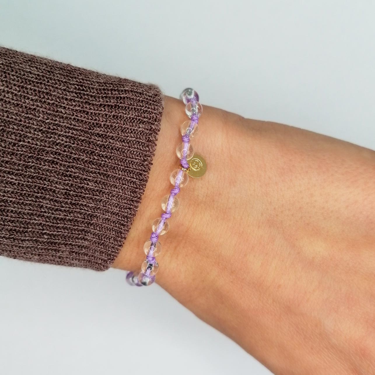 Edelstein Armband in lila mit Smiley Charm | pia norden