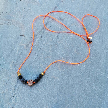 Jaspis & Lava Diffuser Halskette neonorange  | Aroma Zubehör | pia norden