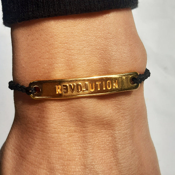 Love Revolution Armband gold & schwarz | pia norden