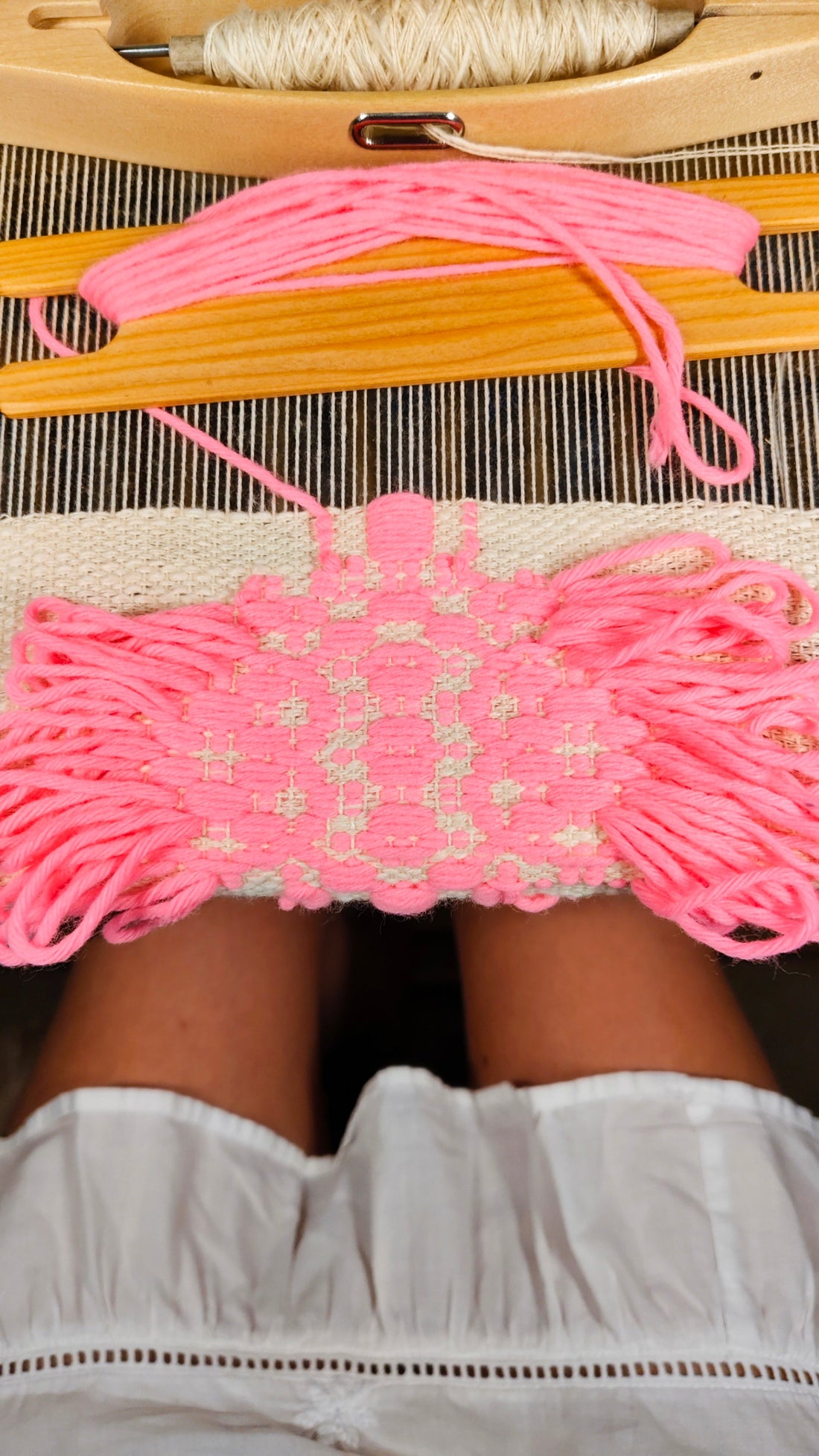 ✨ Das Gefühl eines Unikats: Warum ich stundenlang für Dein Lieblingsstück webe