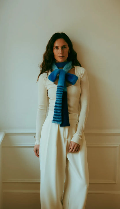 Fluffy Skinny Schal – Luxuriöser Alpaka/Mohair-Mix in Blau-Ombré – Extra Lang (250cm)