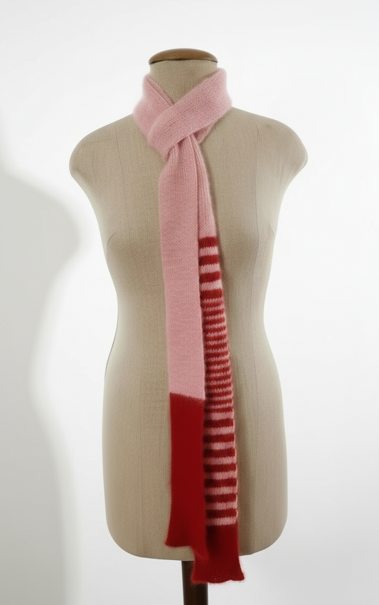 Statement Fluffy Skinny Schal – Mohair & Wolle in Rosa & Rot – Extra Lang (250cm) Unikat