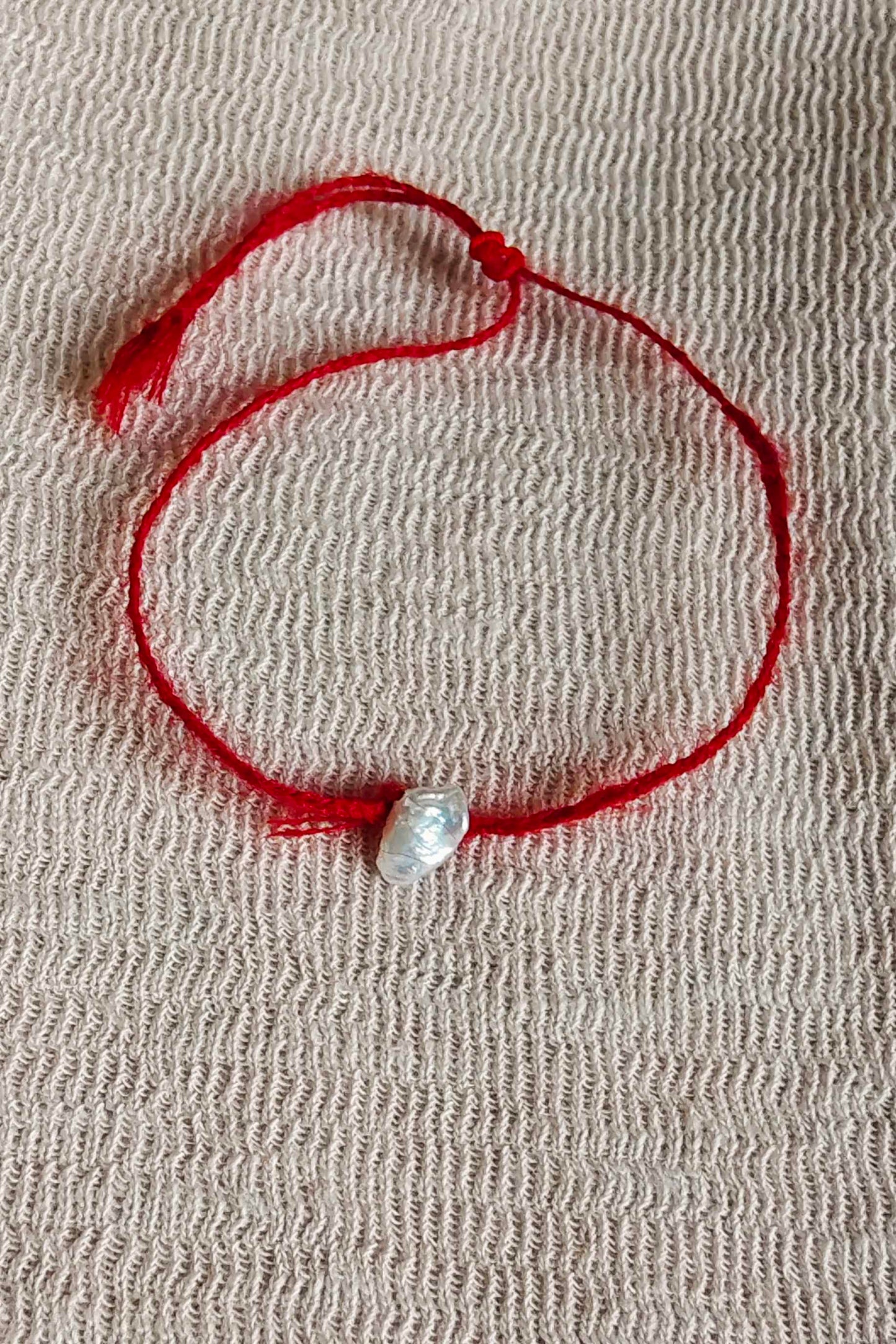 Red Bracelet | Pearl &amp; Superkid Mohair