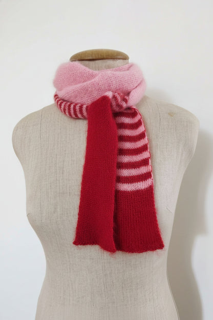 Statement Fluffy Skinny Schal – Mohair & Wolle in Rosa & Rot – Extra Lang (250cm) Unikat