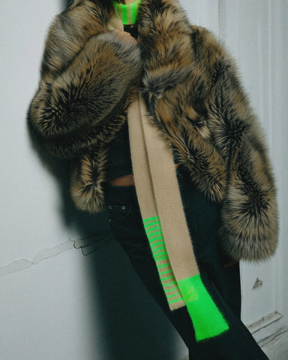 Skinny Schal aus Superkid Mohair-Mix – Unikat in Neon-Grün & Beige