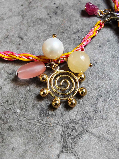 Soléa - Kette-Erdbeerquarz-Calcit-Perle-Gold-pianorden