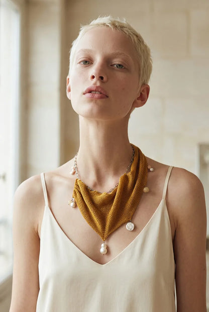 Midas Collier – Strick-Kette mit Barockperlen & Halbedelsteinen | pre-order