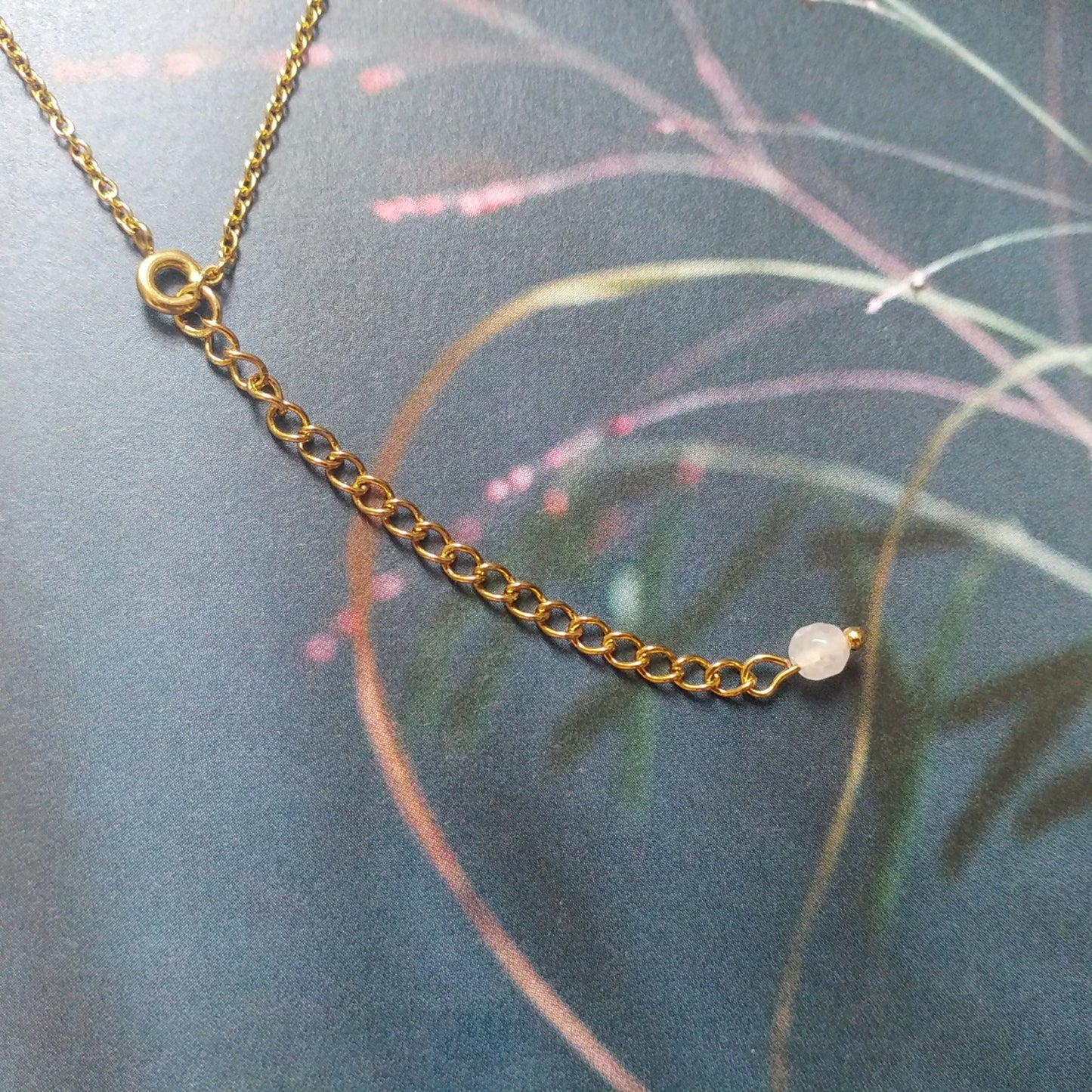 Rosenquarz Kette gold | Halskette mit Goldplättchen & Stein Anhänger