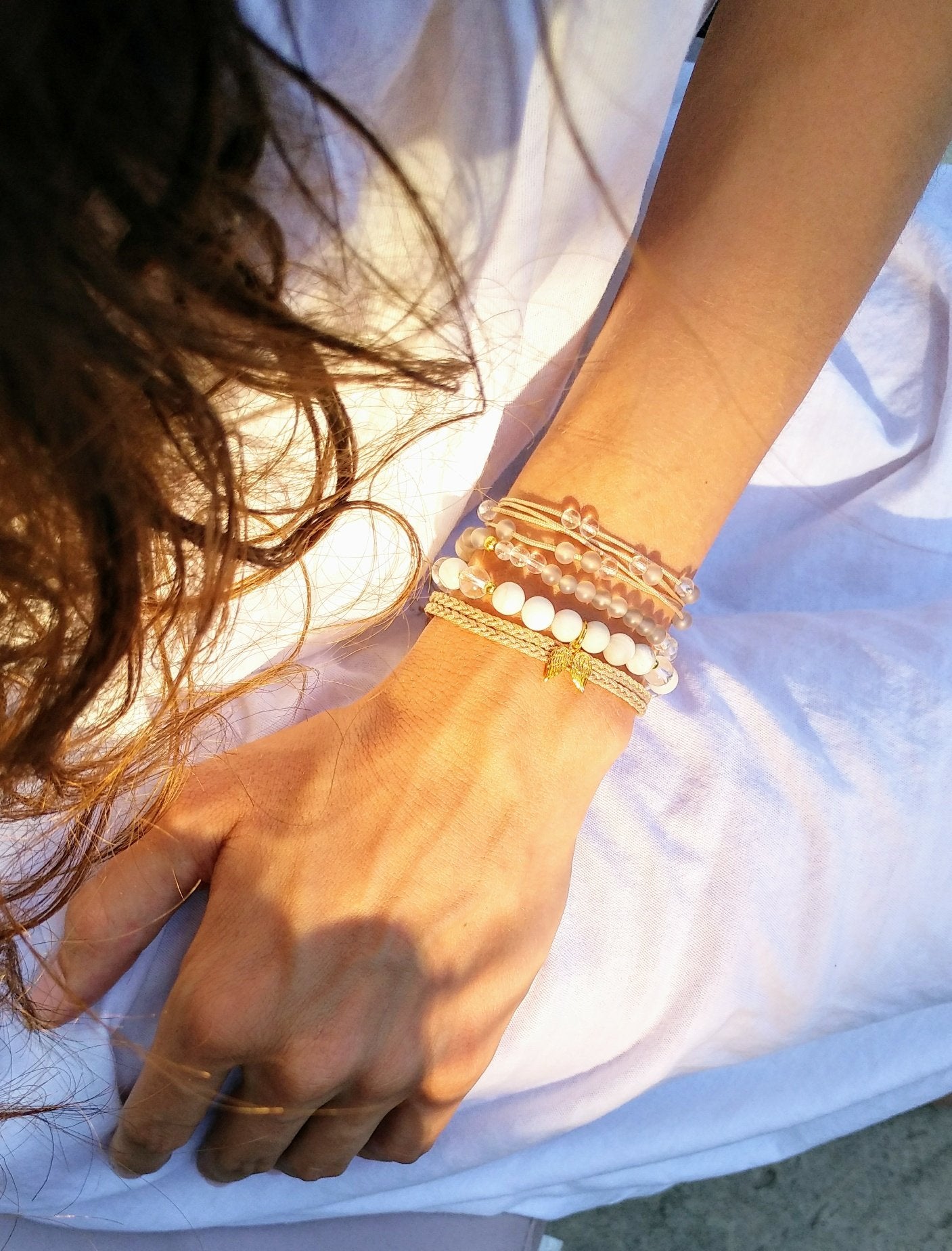 Mehrreihiges Armband - Achat & Bergkristall beige