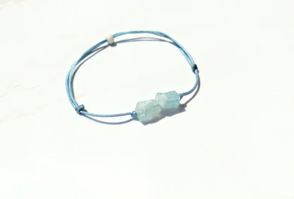 Roher Aquamarin Armband schlicht hellblau