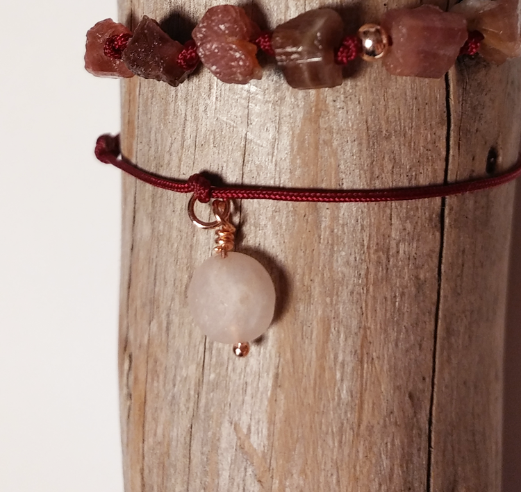 Einfaches Armband bordeauxrot | rosa Stein | pia norden