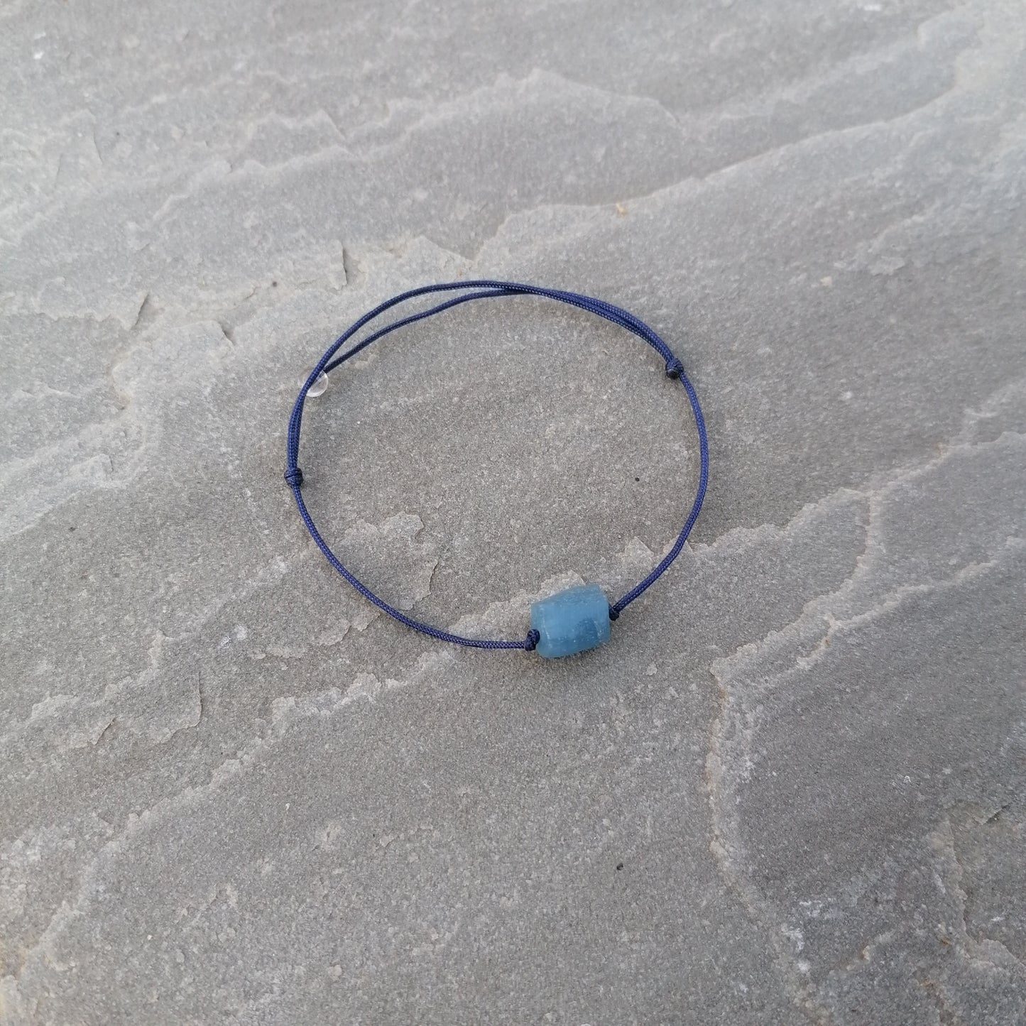 Roher Aquamarin Armband blau | unisex