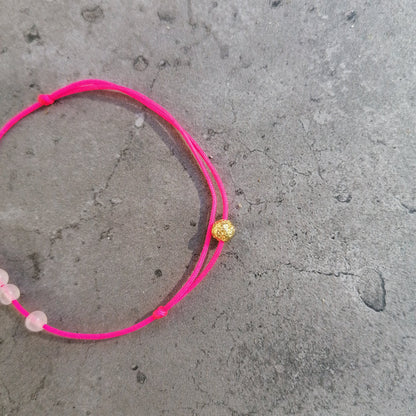 Rosenquarz Armband | neon pink & gold Smiley | pia norden